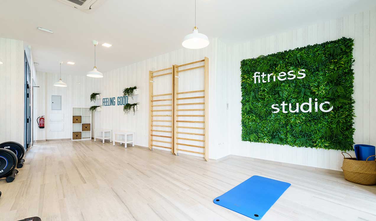 Interior del gimnasio comunitario
